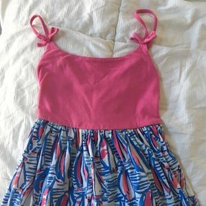 Lilly Pulitzer Girls 8-10 (fits more like an 8).